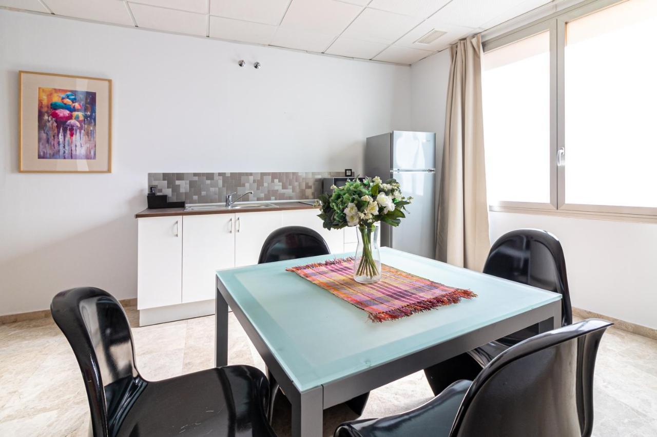 Saenz Suites Gallery By Bossh! Apartments 말라가 외부 사진